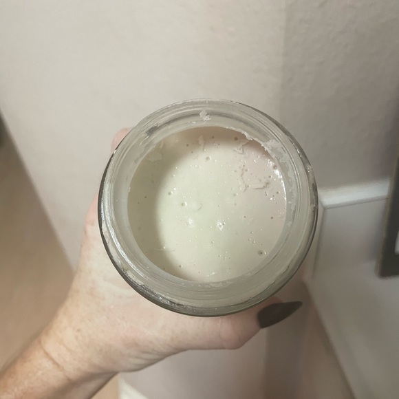 Truly Cake Maker Tightening Butt & Leg Cream - Picture 2 of 6